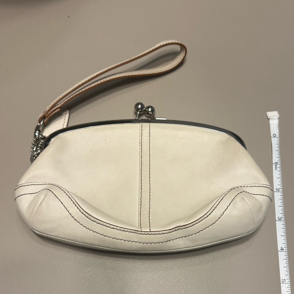 Coach Pouch - Small Purse - Wallet - Picture 5 of 5
